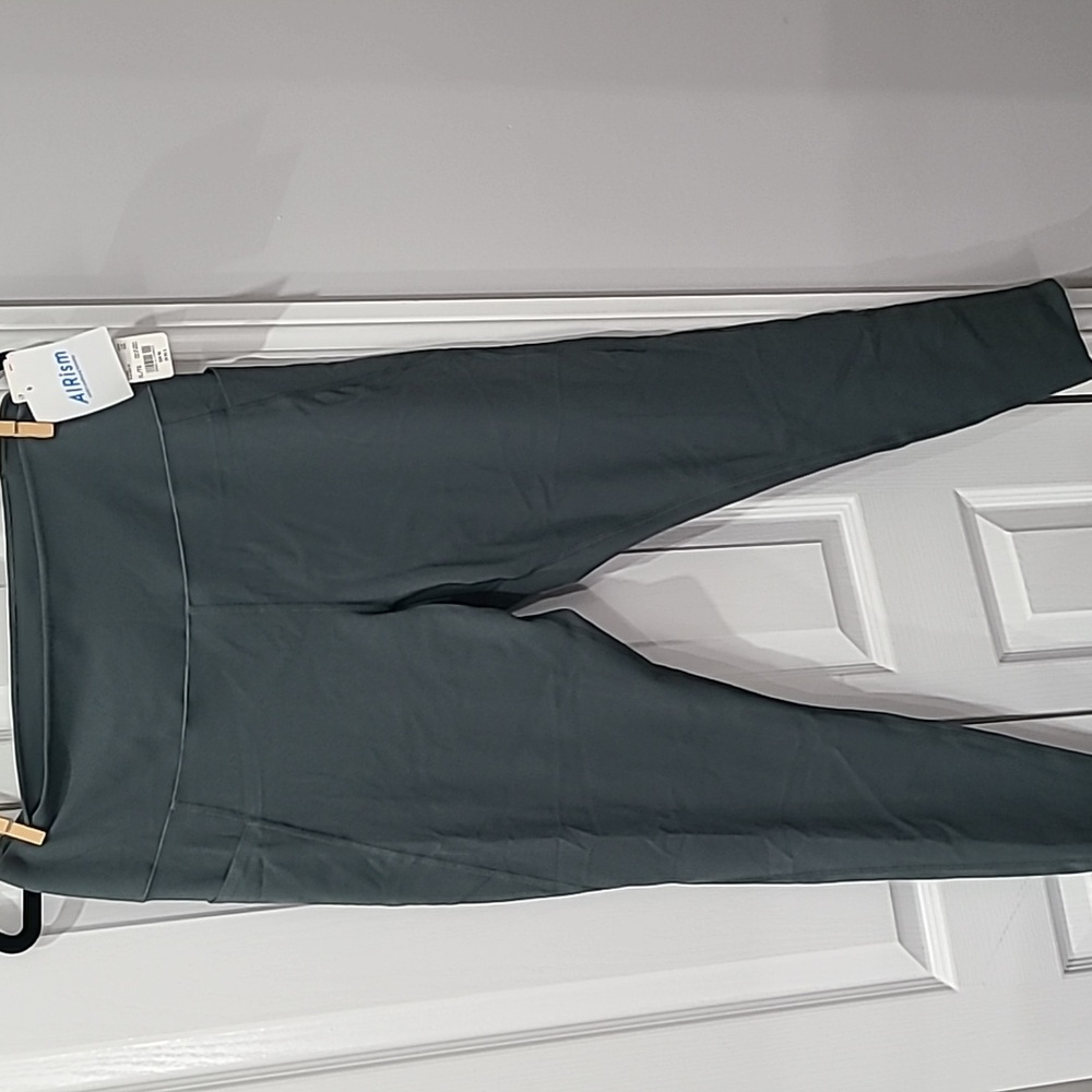 Uniqlo sports yoga pants airism